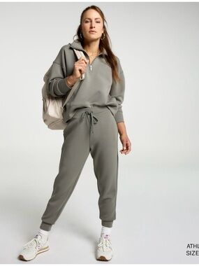 CALIA Women's Soft Scuba Jogger - Muted green